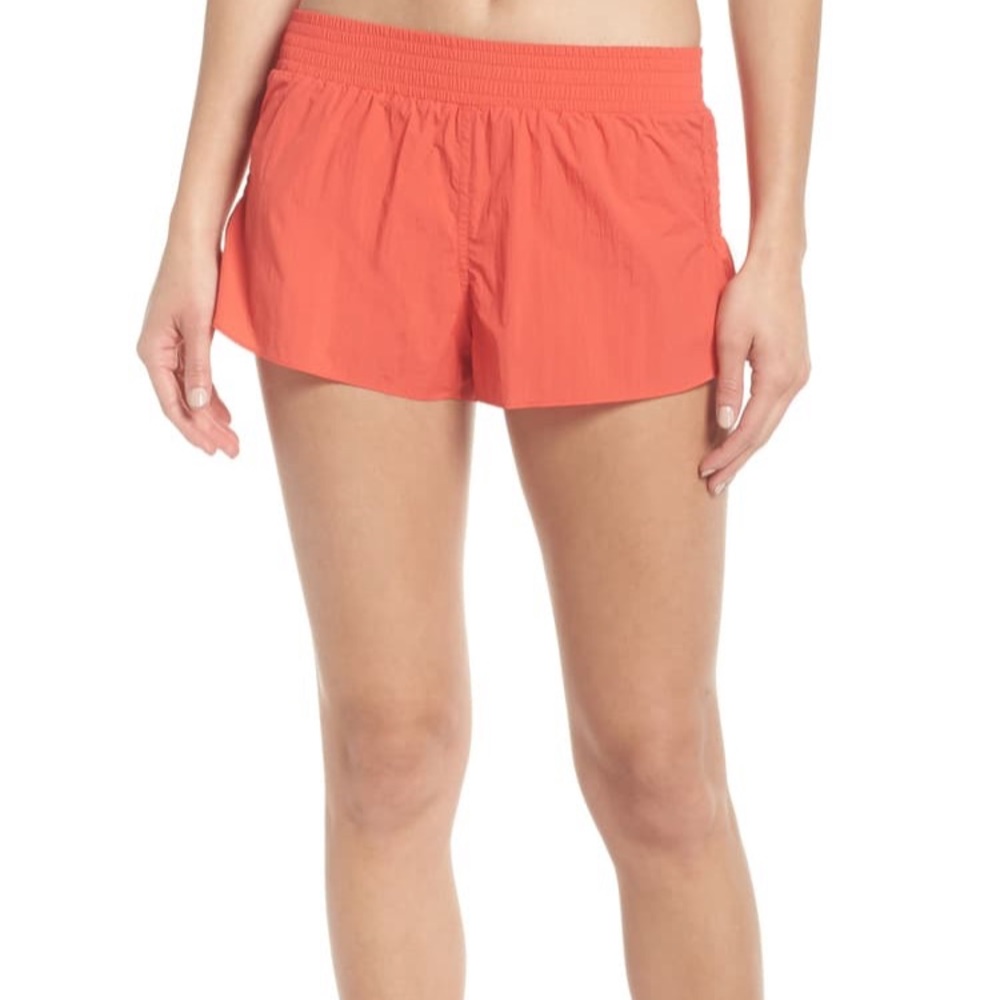 NEW! FREE PEOPLE Fuji Shorts - Picture 2 of 5